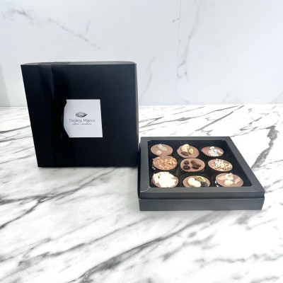 Milk Chocolate Palet Box 27 Pieces | Sweetness and Indulgence